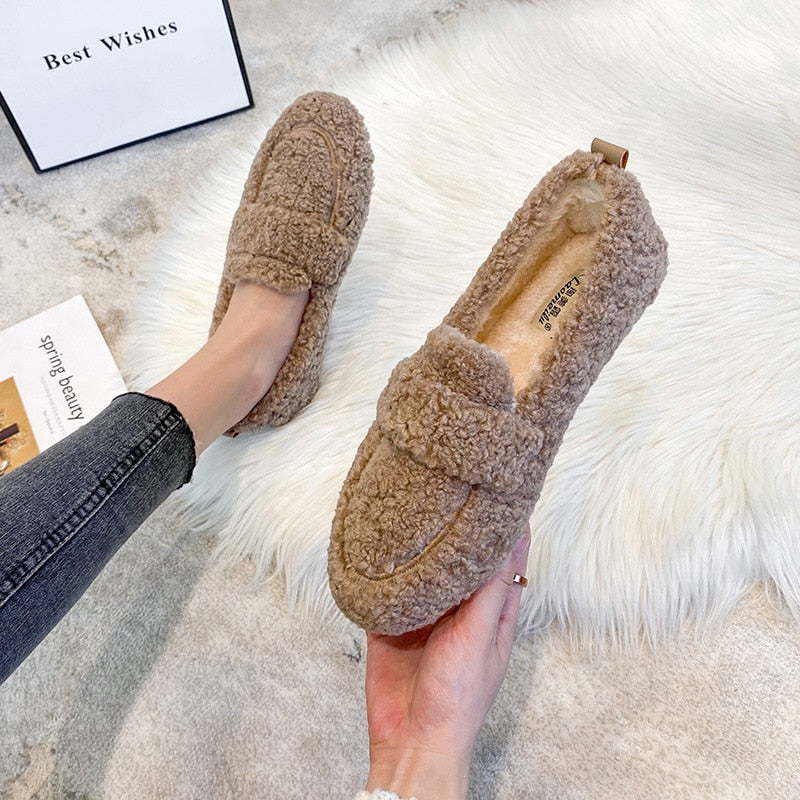 Dienna | Slipvaste flexibele pluche pantoffels voor dames