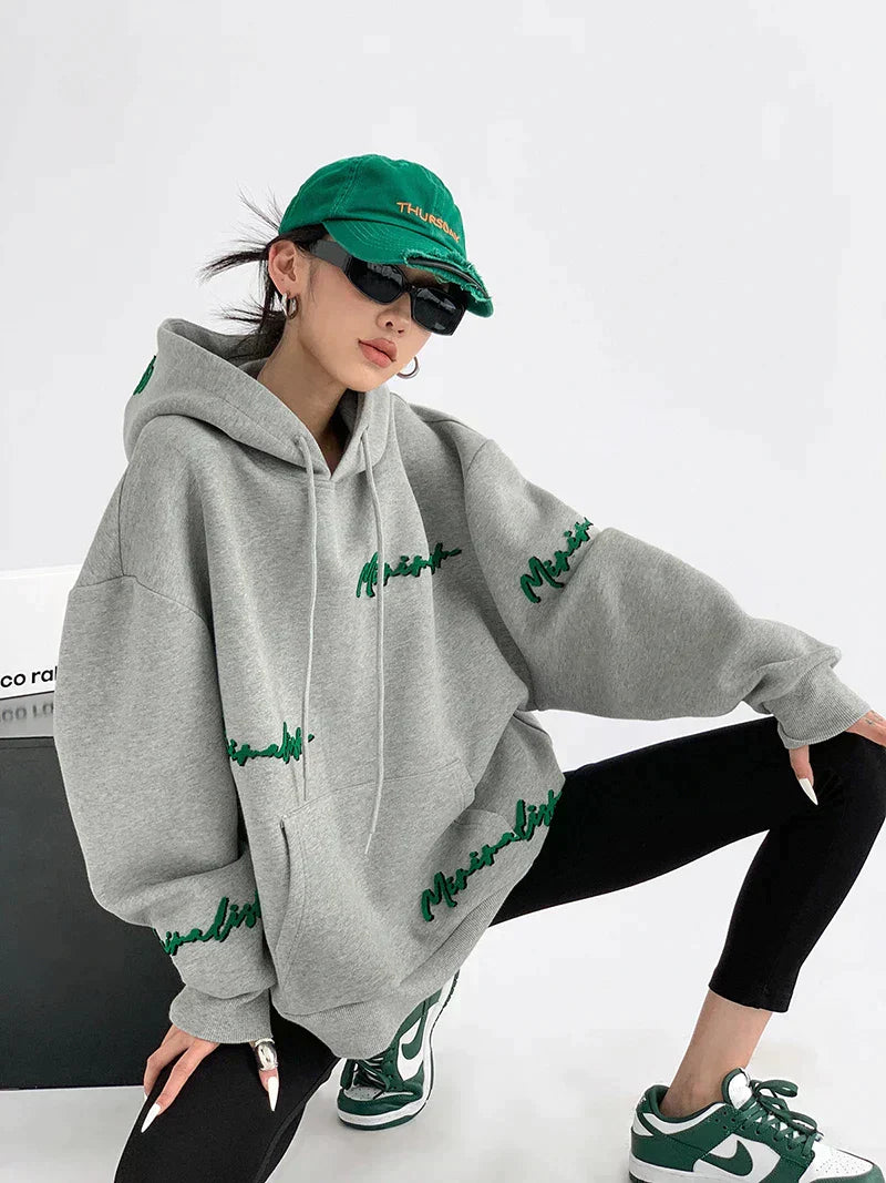 Amryn - Oversized hoodie met letterontwerp en verlaagde schoudernaden