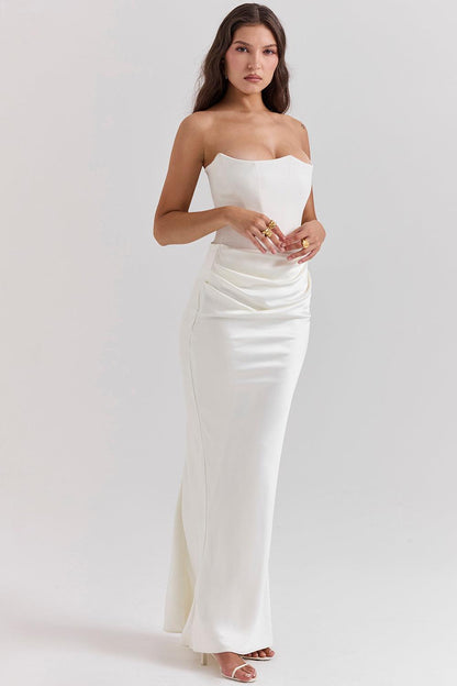 Ira - Elegante Strapless Avondjurk met Aansluitend Muiltje